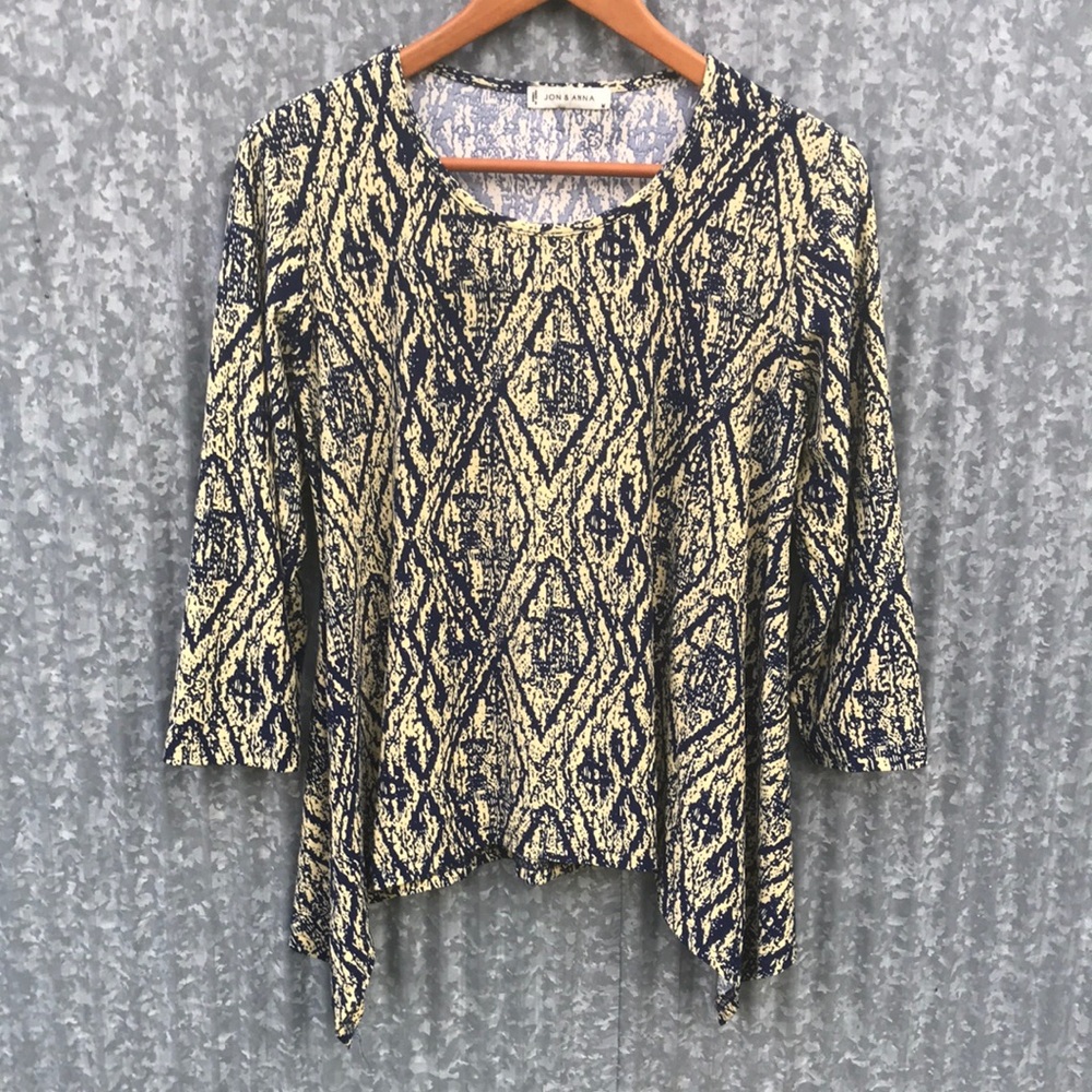 Jon & Anna Patterned Tunic Top